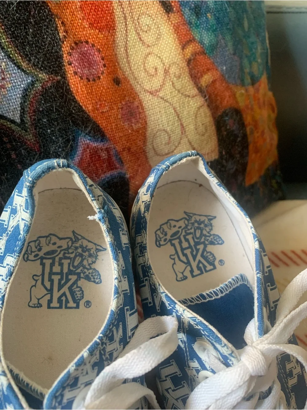 Row|One Kentucky Wildcats All Over Print Canvas Sneakers, Women’s 8, Men’s 6.5